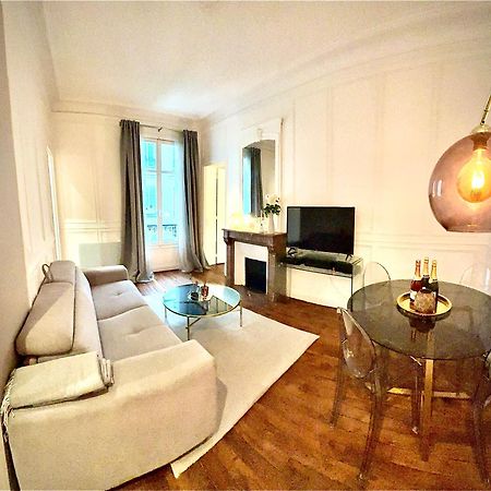 Prestige A Paris Luxe, Calme Et Proche Tour Eiffel Et Champs-Elysees Luaran gambar