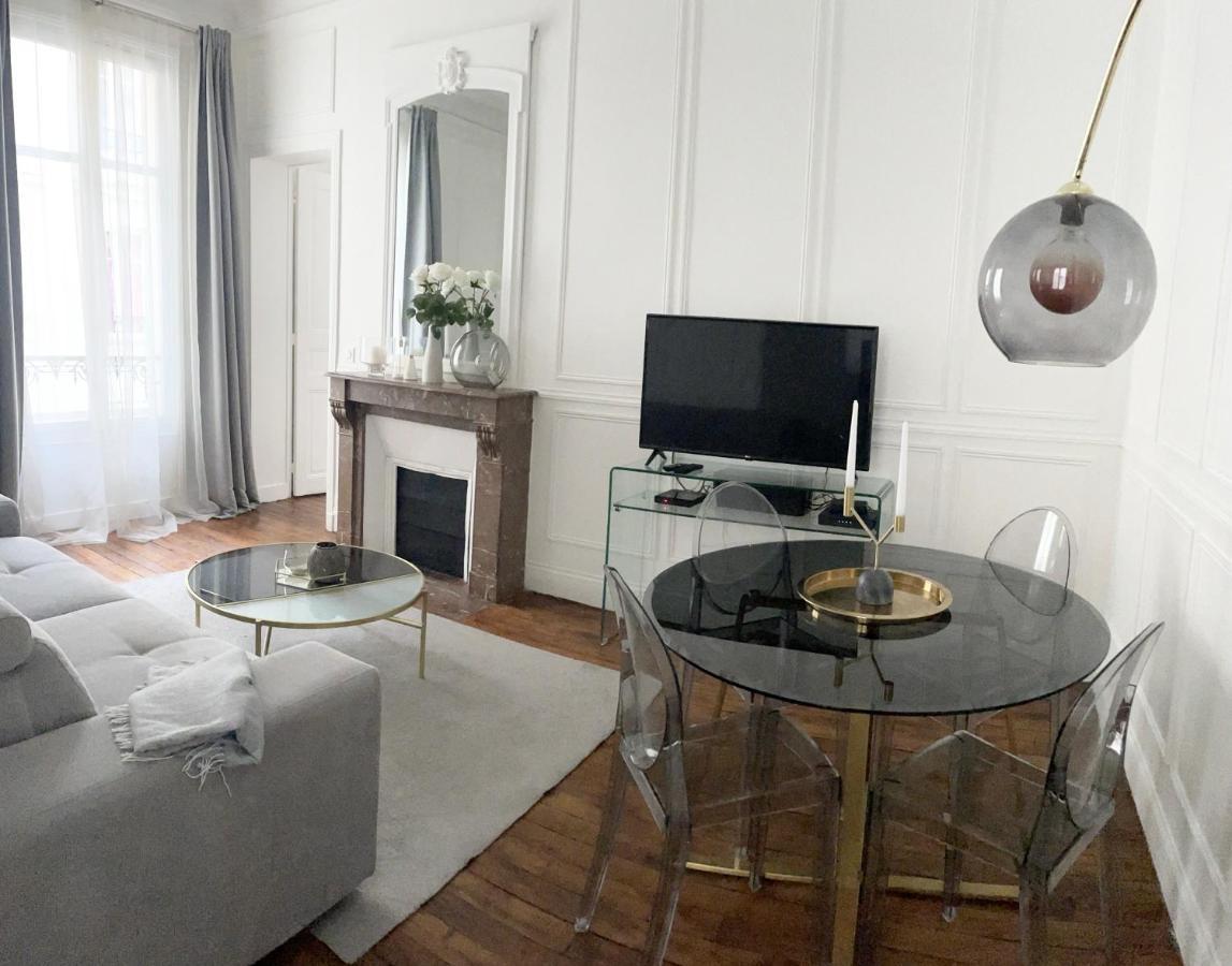 Prestige A Paris Luxe, Calme Et Proche Tour Eiffel Et Champs-Elysees Luaran gambar