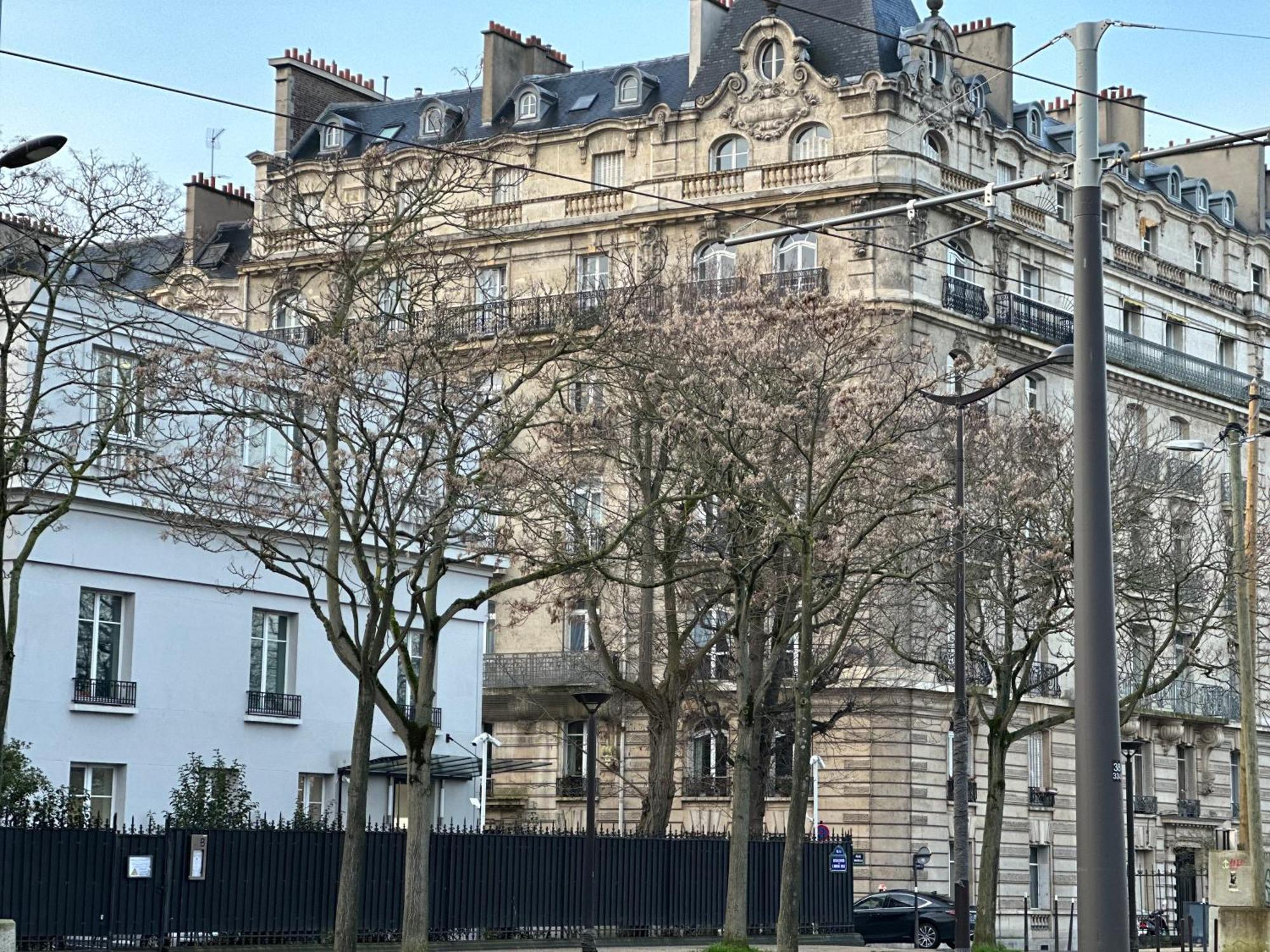 Prestige A Paris Luxe, Calme Et Proche Tour Eiffel Et Champs-Elysees Luaran gambar